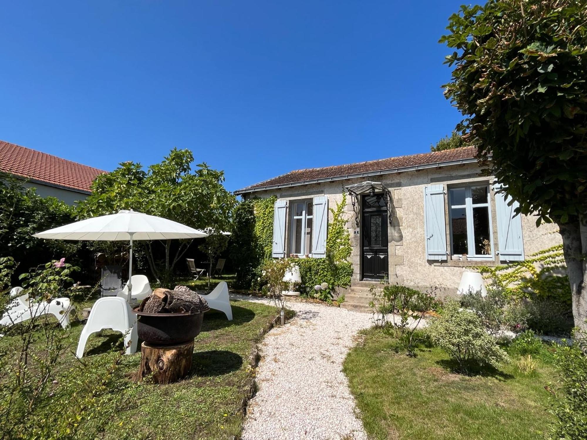 Cottage-Saint Laurent Sur Sevre Bagian luar foto