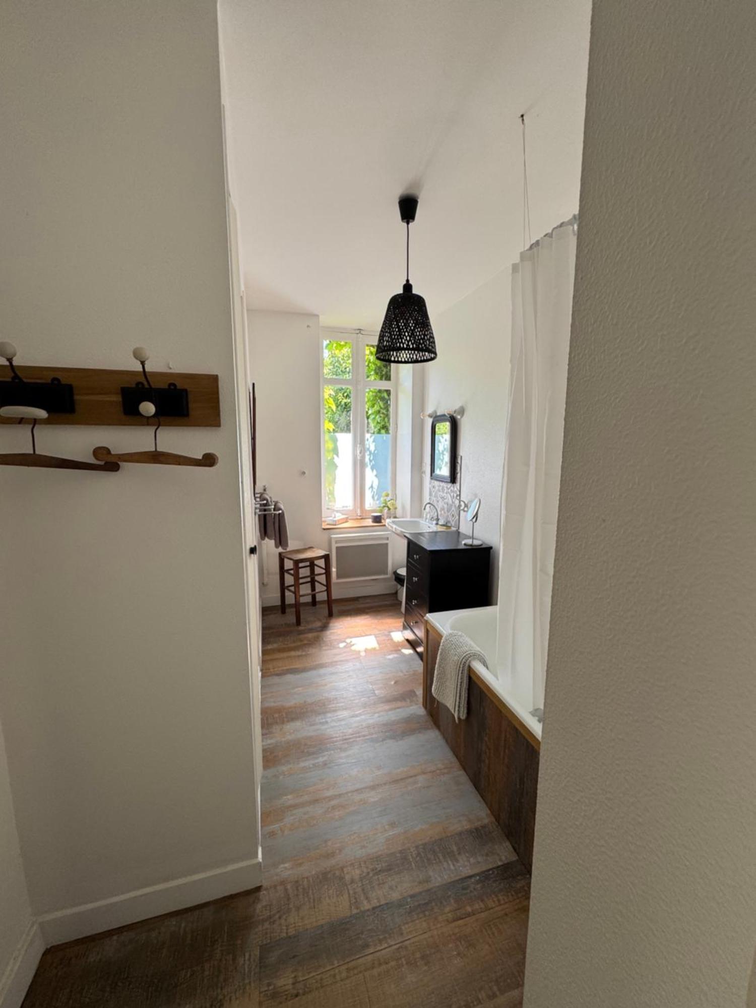 Cottage-Saint Laurent Sur Sevre Bagian luar foto